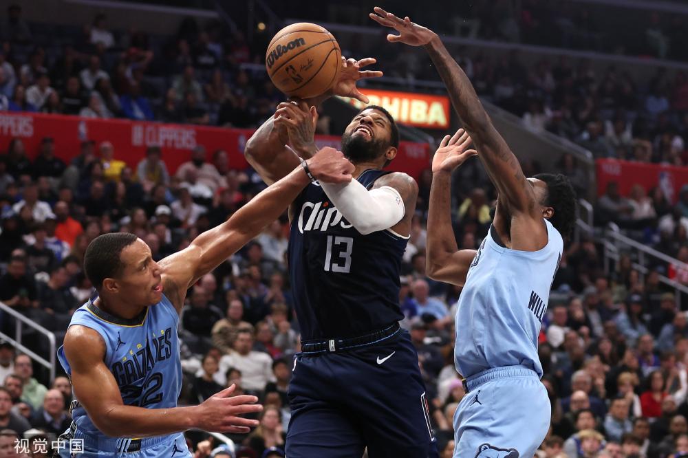 的反应令人 的反应令人